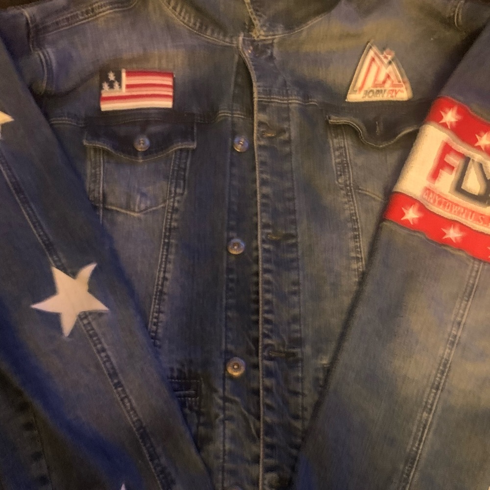 New never worn,good quality,fits good,amazing to wear